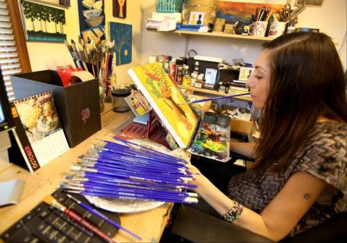 Mariam Pare, Mouth-Painter