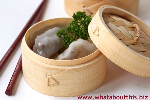 Chinese Steamed Pork Turnovers